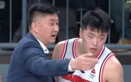 广东男篮兵败，锋线大将被批不配合同，萨林杰引众怒徐杰状态堪忧